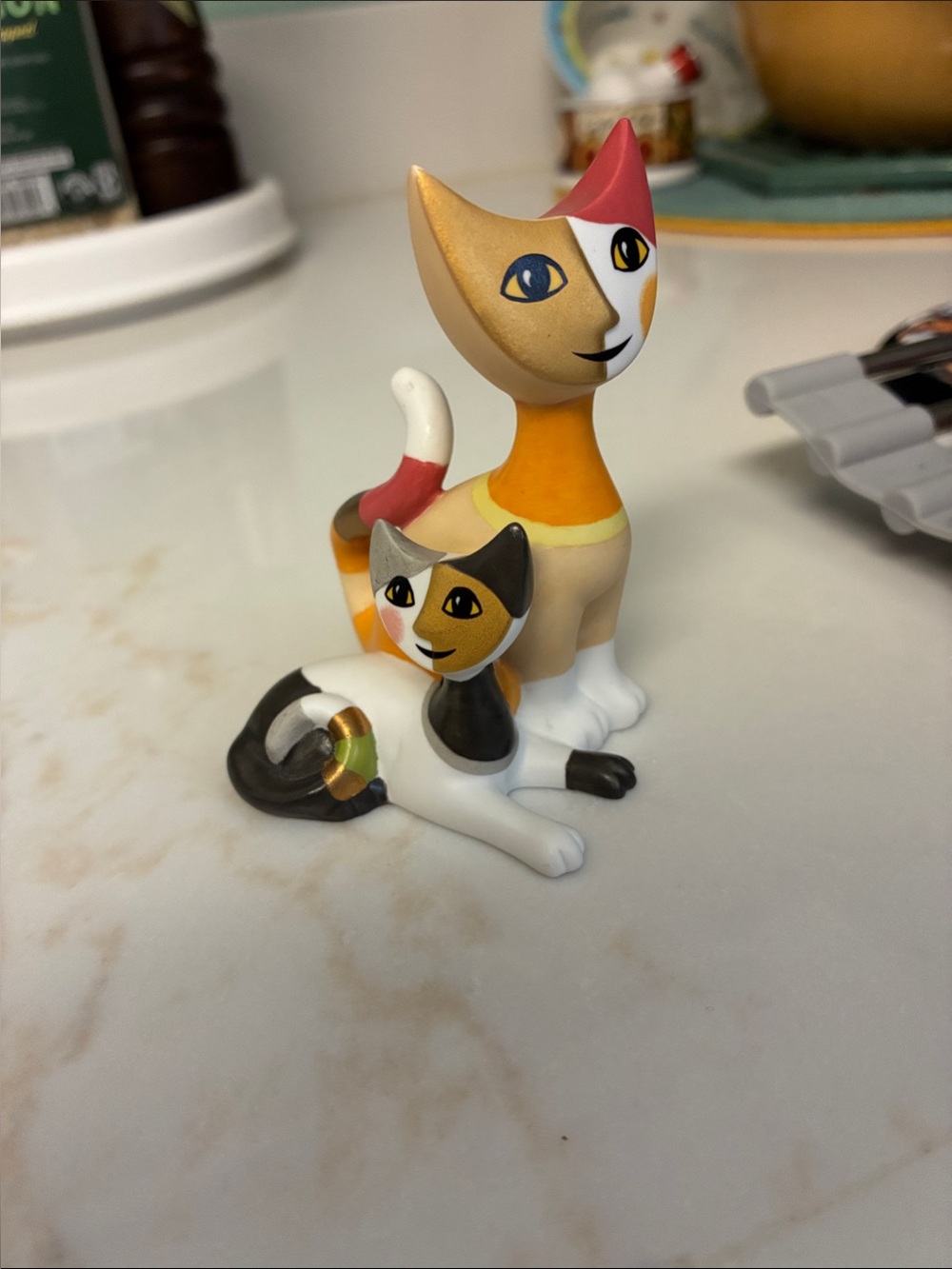 Rosina Wachtmeister “Damaso e Elena” multicolored Goebel Cat Pair Figurine